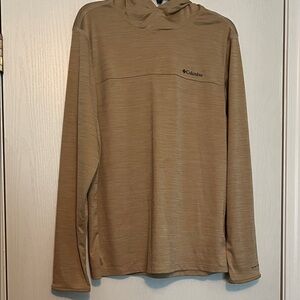 Columbia Tan Hoodie Fishing